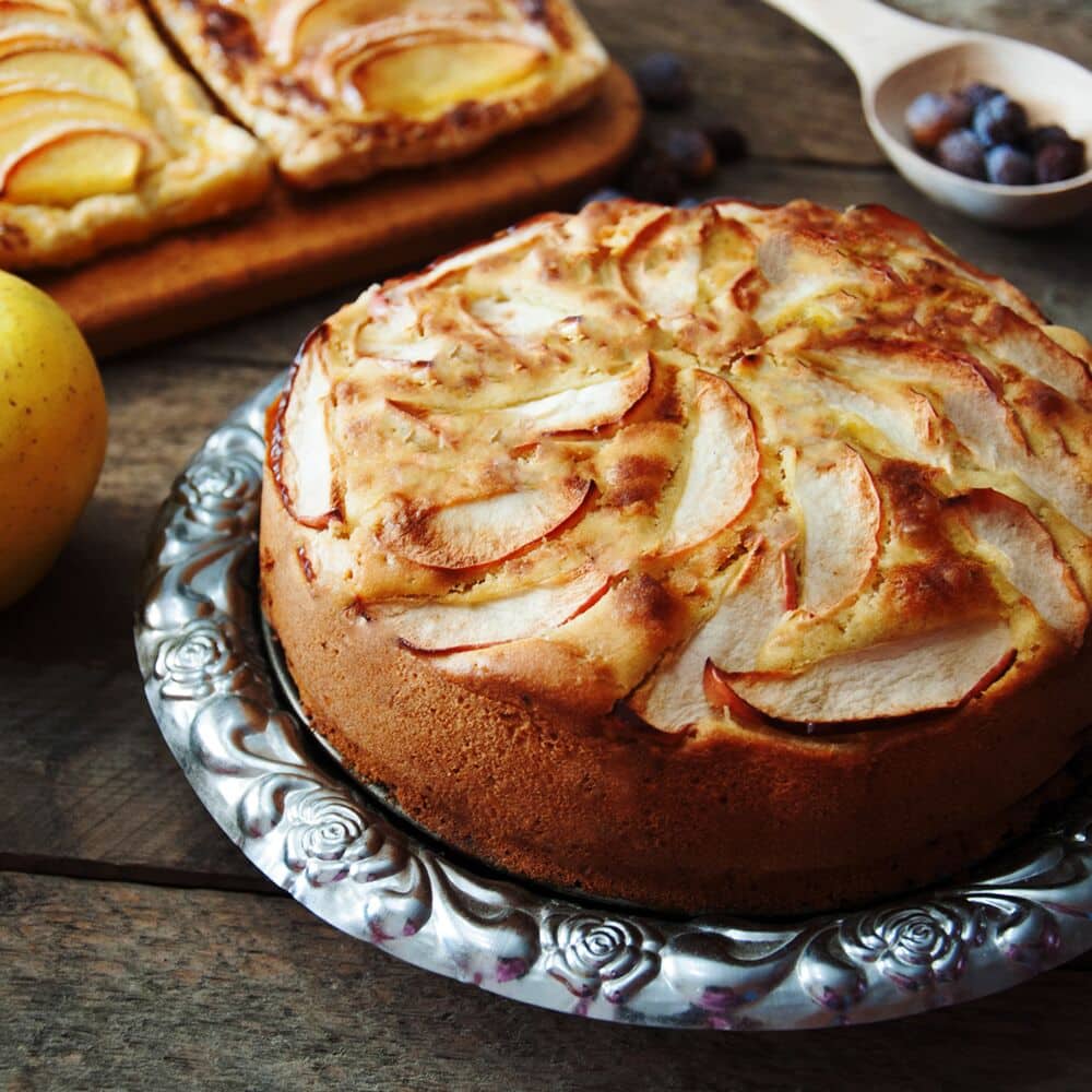 Medium-easy-invisible-cake-apple-pear